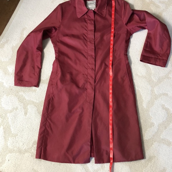 21. In wear coat - Picture 15 of 16